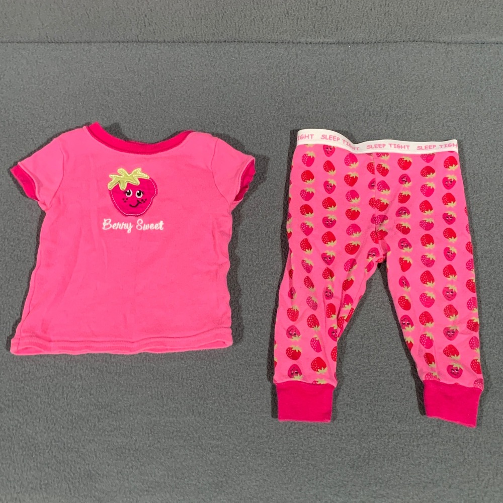 Faded‎ Glory Baby Girl 6-9M Organic Cotton Strawberry Pajama Set Pink FIG11735K
